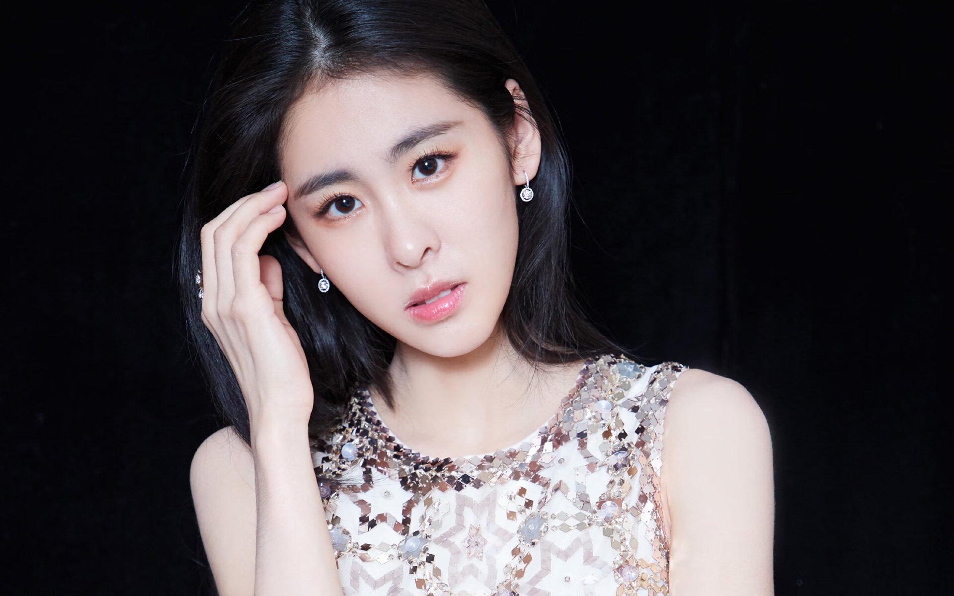 英超球队使用传球路径预测模型优化球员站位与配合节奏，2020-2021英超用球