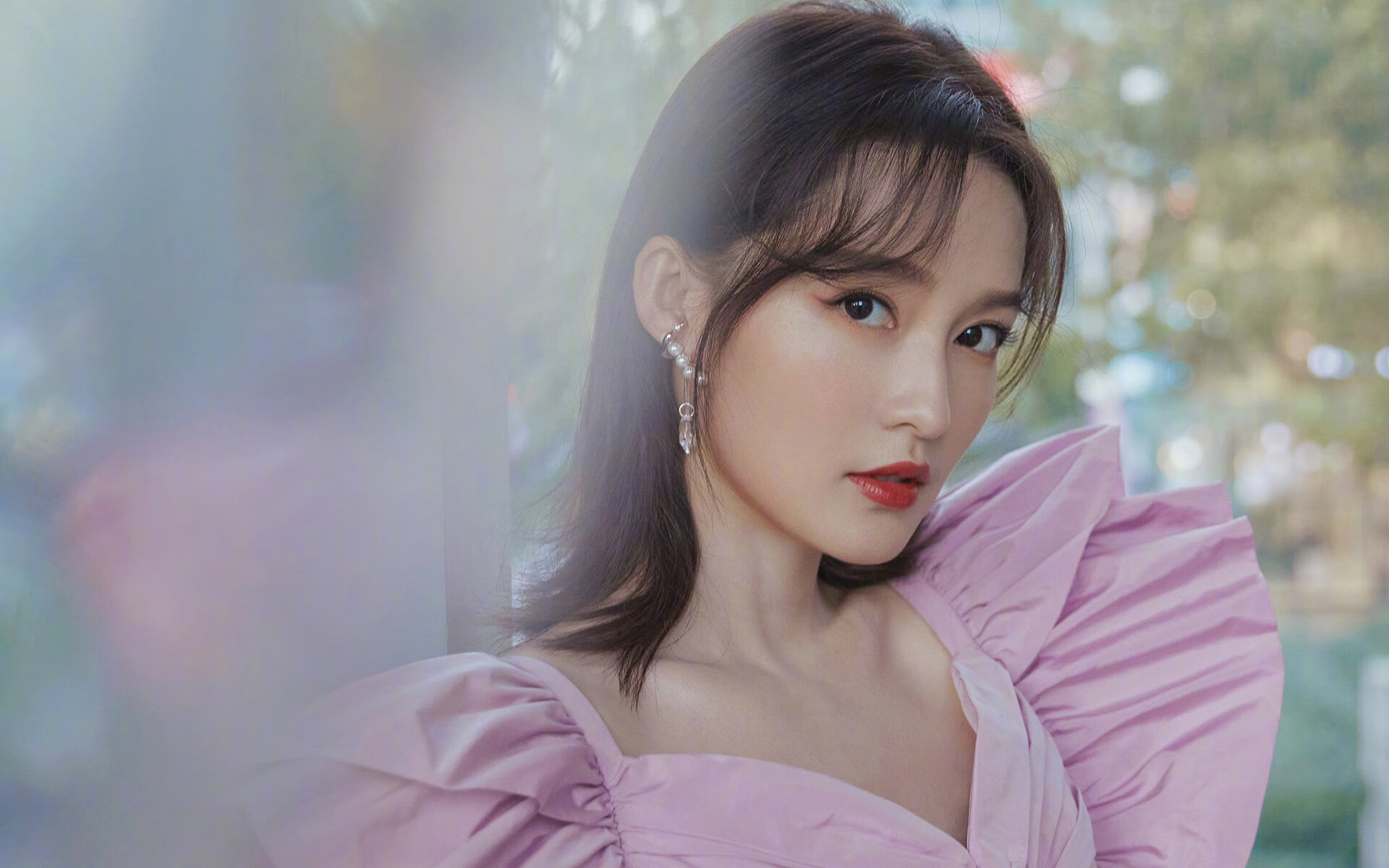 76人投篮教练现场调整球员手型改善出手质量，76人队战术