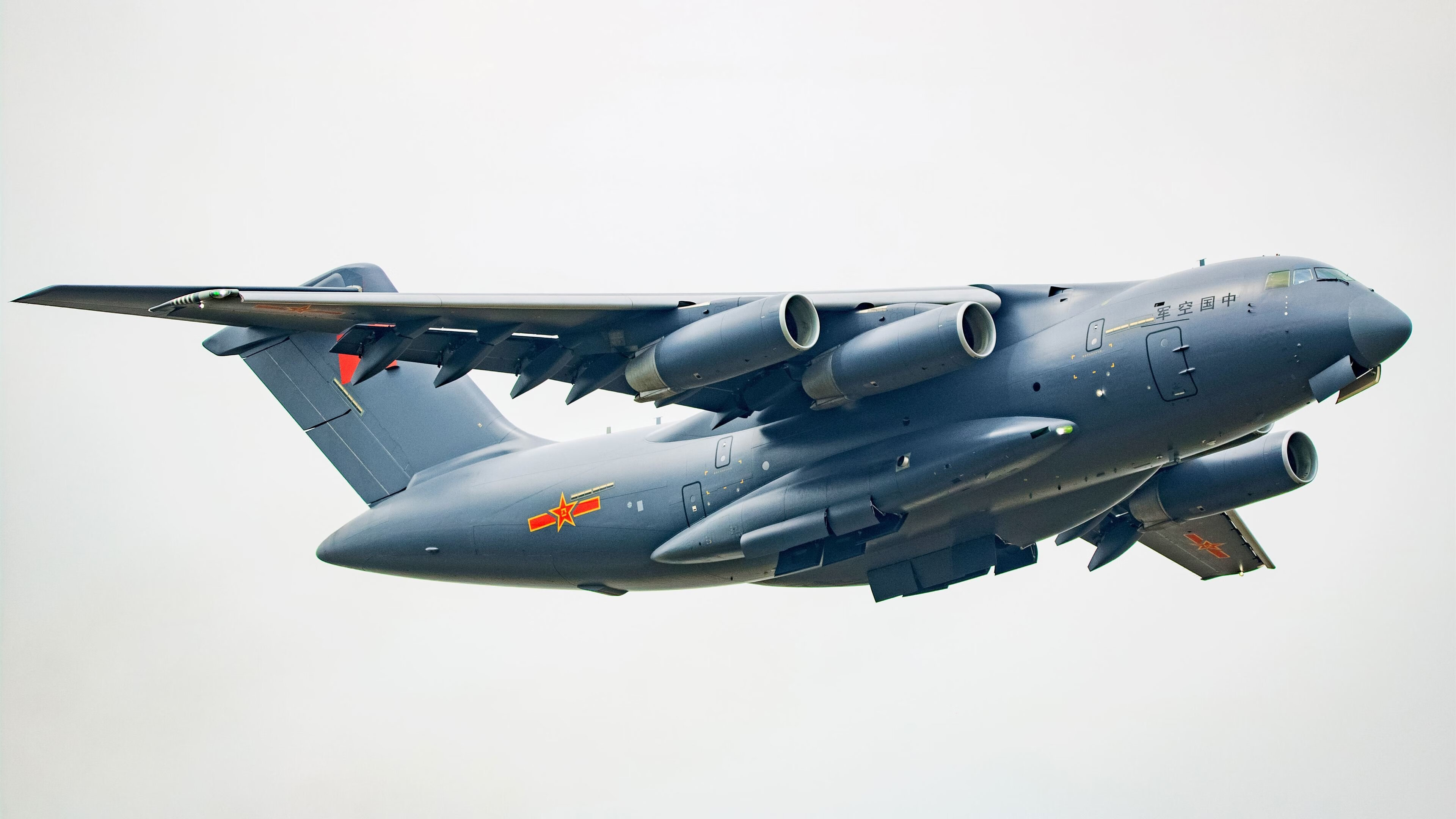 -呼吸节奏稳定，技术动作连贯性佳，动作和呼吸节奏如何配合