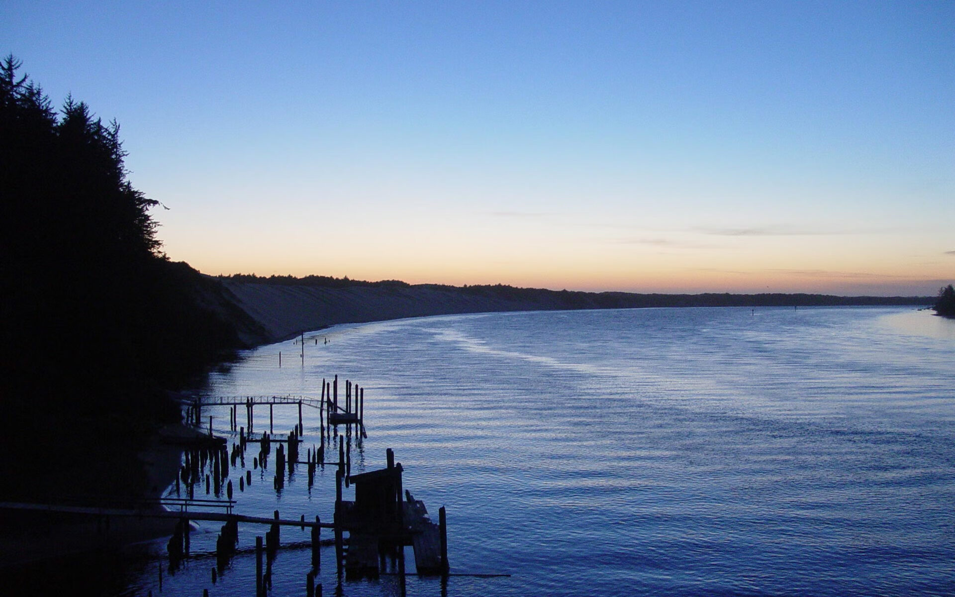 青少年篮球精英营引入多语种教练提升语言适应力，青少年篮球训练营的简介